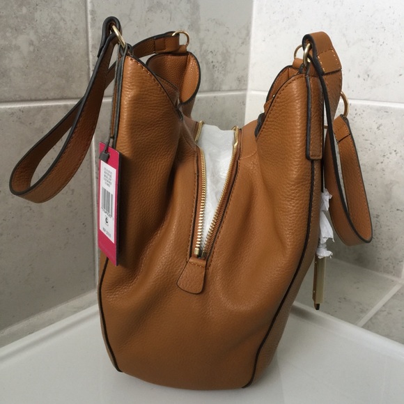 SOLD!  Vince Camuto Jody Hobo Leather - Dark Wheat - Picture 13 of 13
